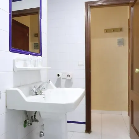 Victoria 3* ラ・カルロータ